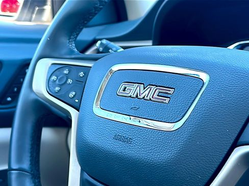 Used 2023 GMC Acadia Denali w/ Denali Ultimate Package image 32