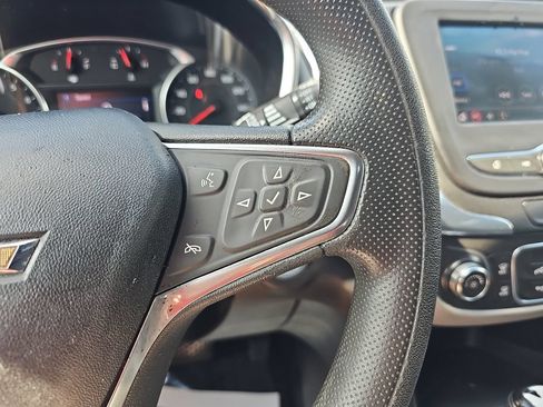 Used 2020 Chevrolet Equinox LT FWD image 18
