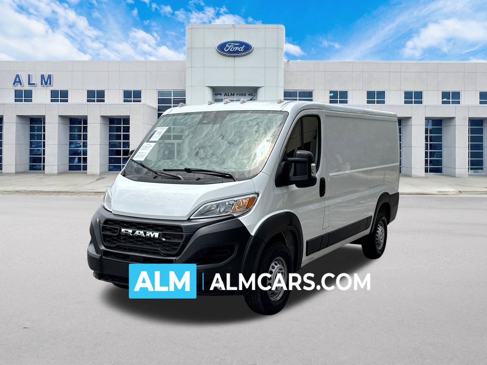 Used 2025 RAM ProMaster 2500 w/ Convenience Group FWD image 1