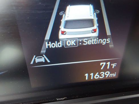 Used 2025 Hyundai Venue SEL FWD image 15