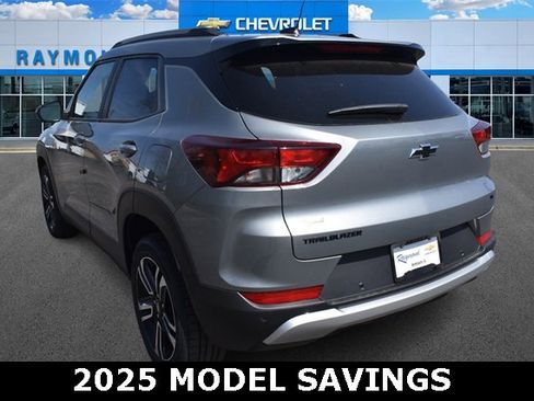 New 2025 Chevrolet TrailBlazer LT w/ Convenience Package image 5