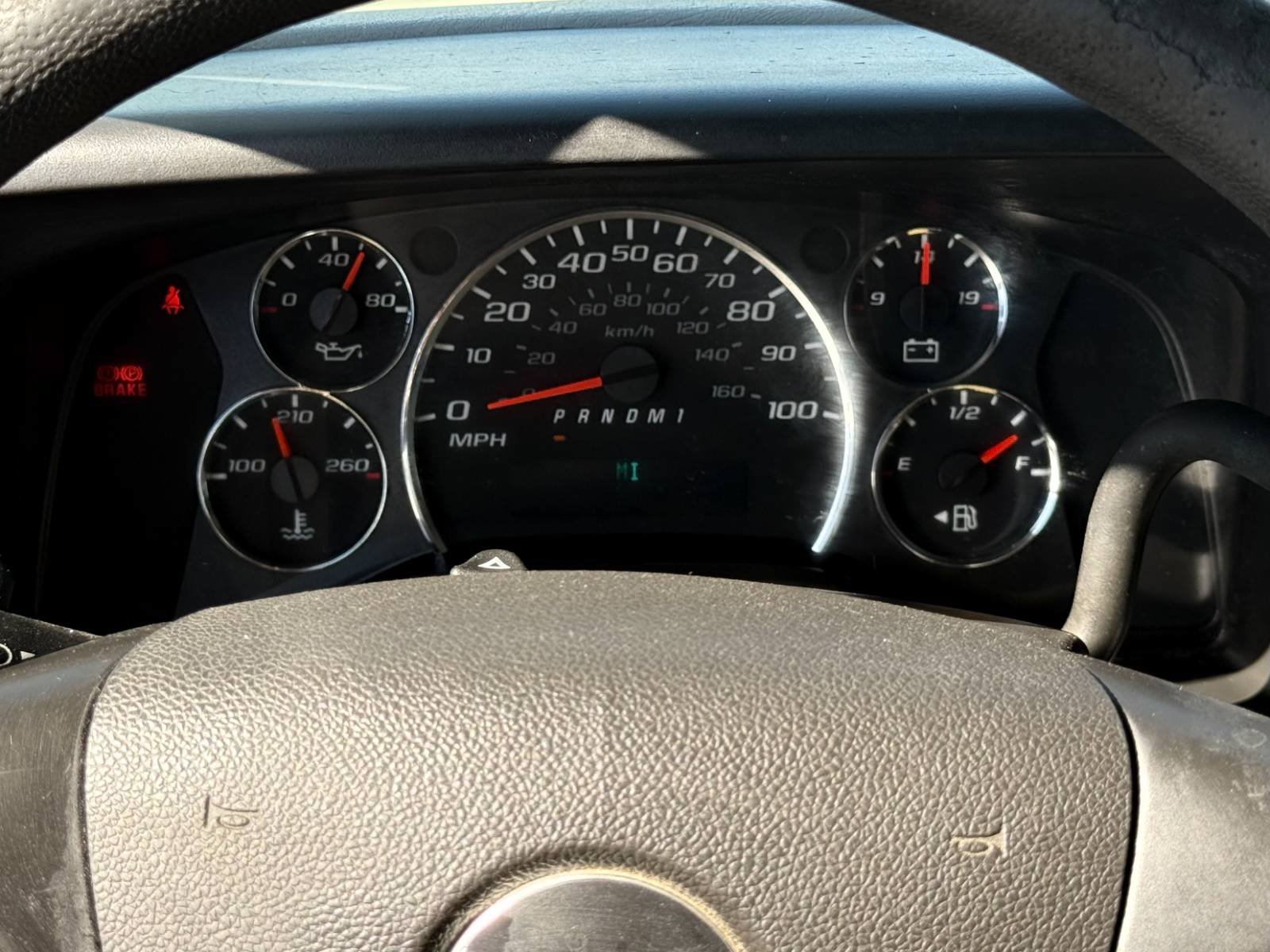Used 2016 Chevrolet Express 2500 RWD image 18