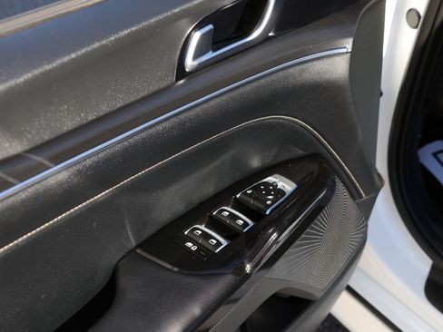 Used 2025 Kia K5 GT-Line image 11