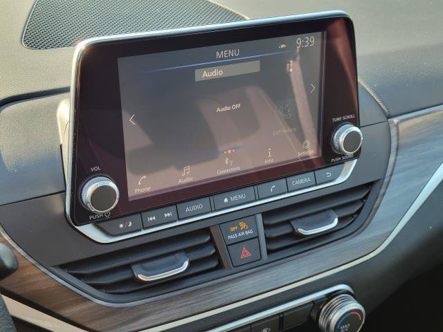 Used 2025 Nissan Altima 2.5 SV FWD image 19