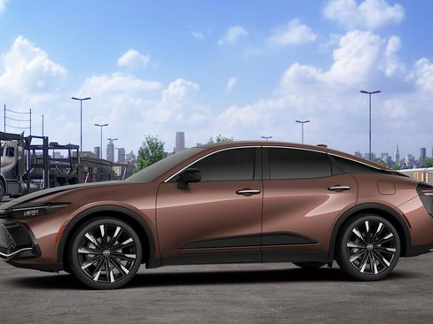 New 2026 Toyota Crown Platinum image 5