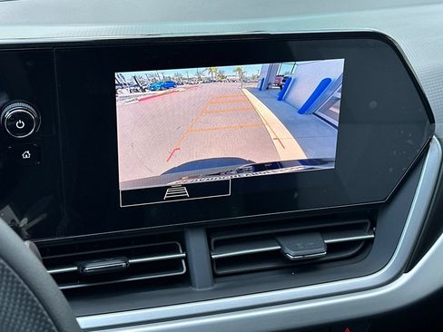 New 2026 Chevrolet Trax LS w/ LS Convenience Package FWD image 19