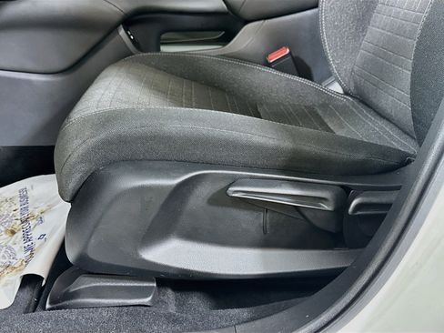 Used 2024 Honda HR-V LX image 18