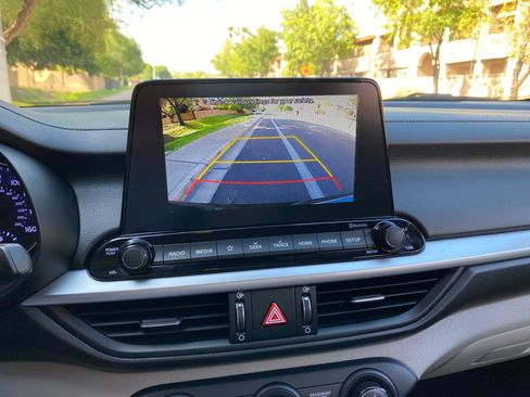 Used 2020 Kia Forte LXS FWD image 67