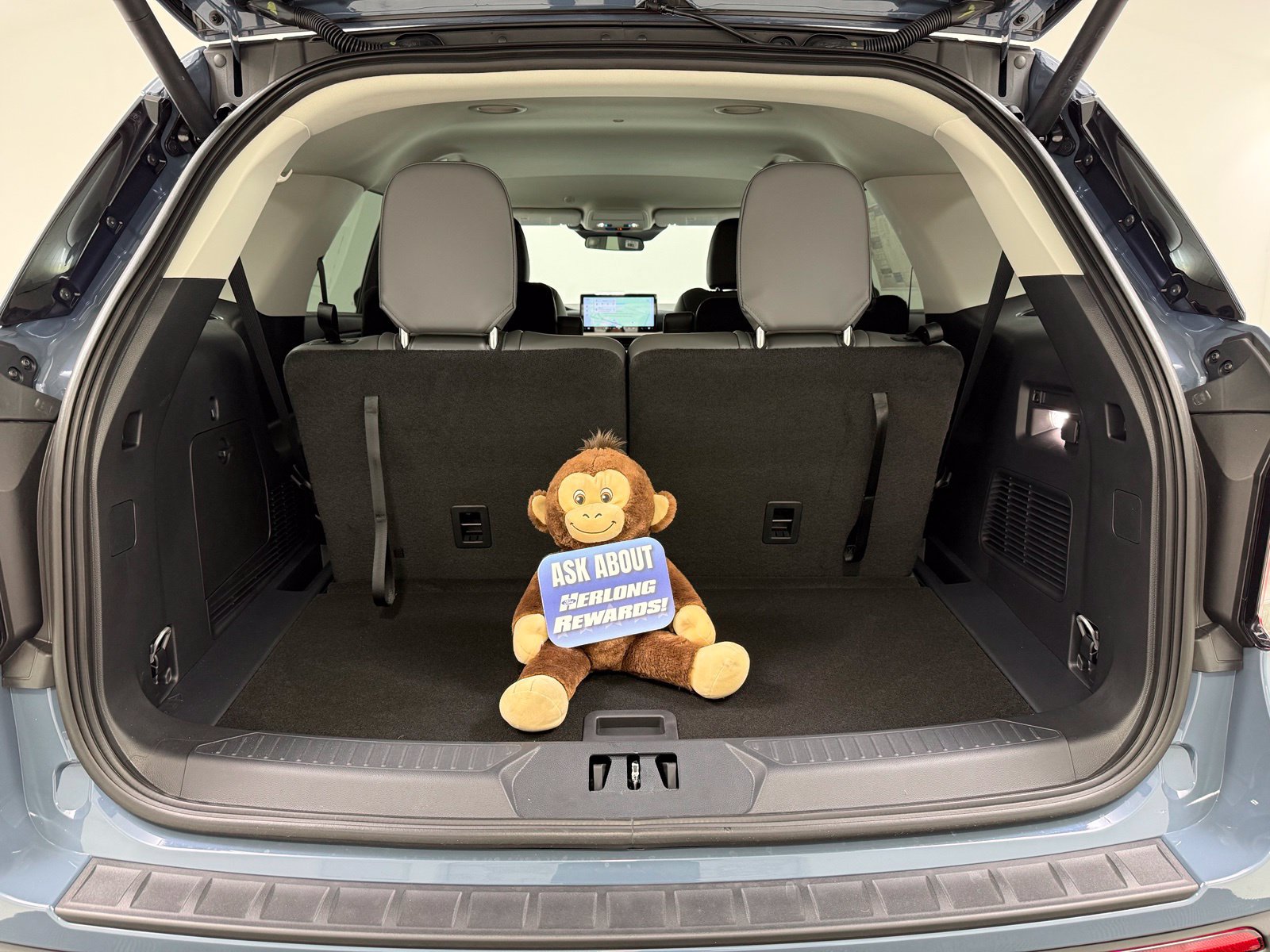 New 2026 Ford Explorer Active w/ Active Comfort Package AWD/4WD image 8