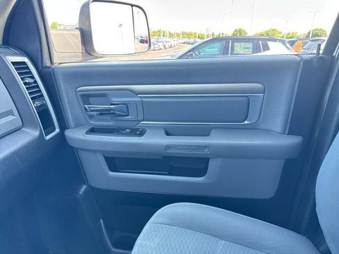 Used 2016 RAM 2500 SLT AWD/4WD image 24