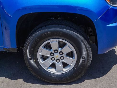 Used 2019 Chevrolet Colorado W/T w/ WT Convenience Package RWD image 9