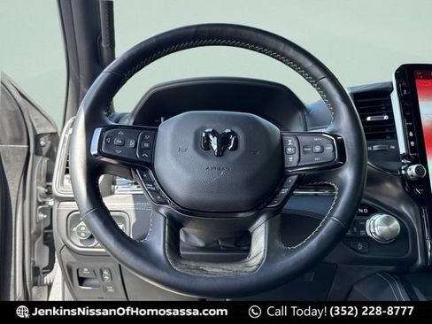 Used 2025 RAM 1500 Limited AWD/4WD image 45