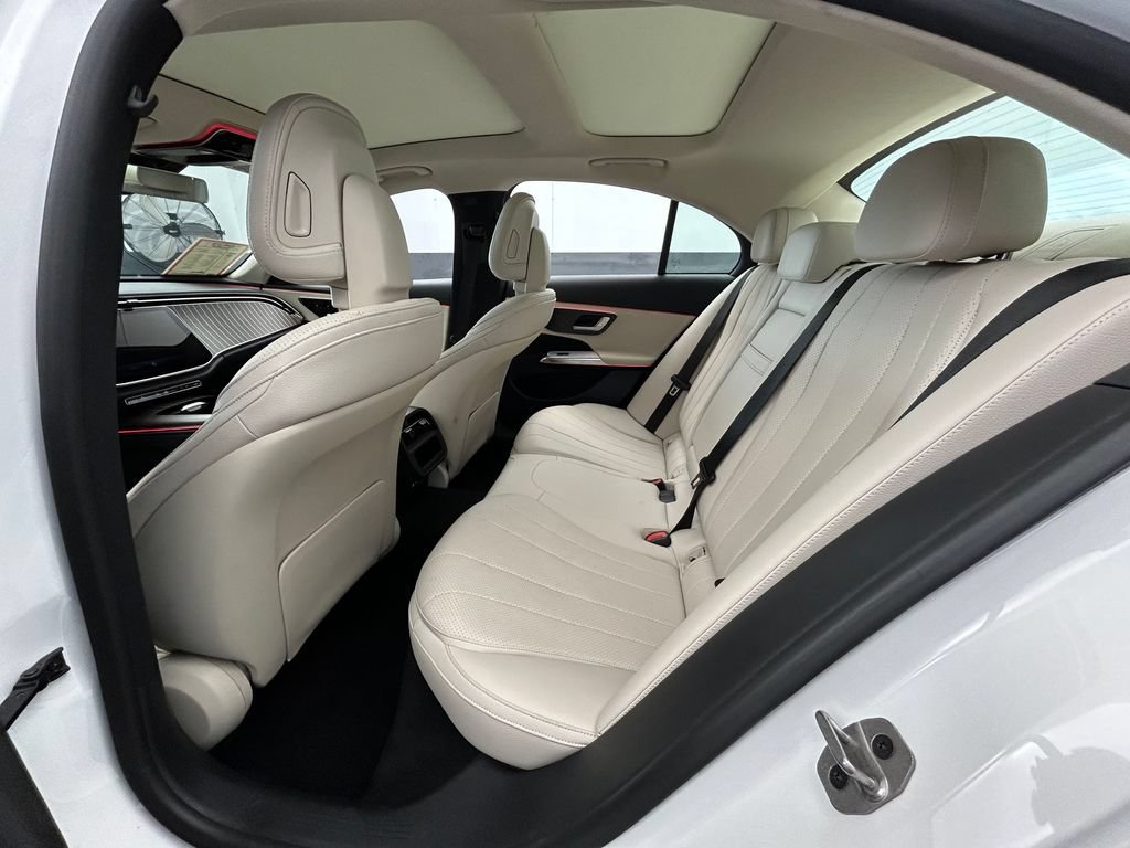 Used 2025 Mercedes-Benz E 350 Sedan w/ Winter Package image 36