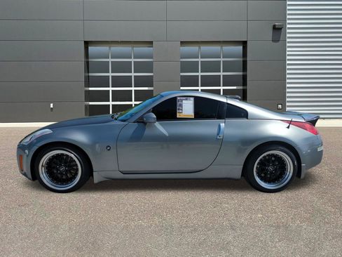 Used 2004 Nissan 350Z Touring w/ Aerodynamics Pkg RWD image 4