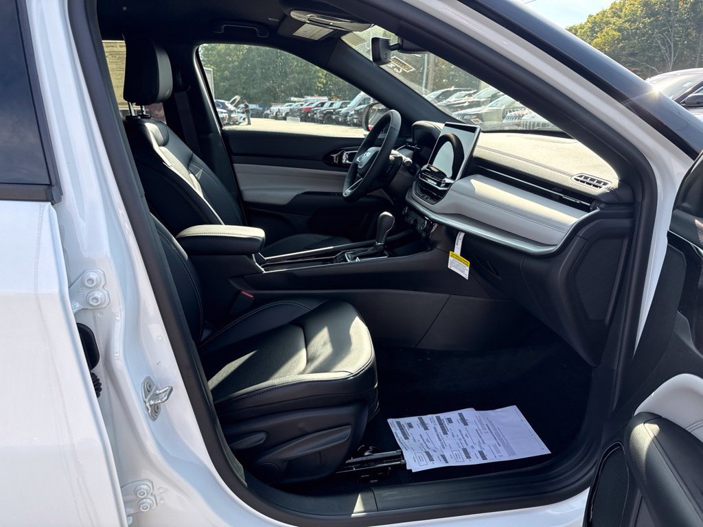 New 2026 Jeep Compass Limited AWD/4WD image 25