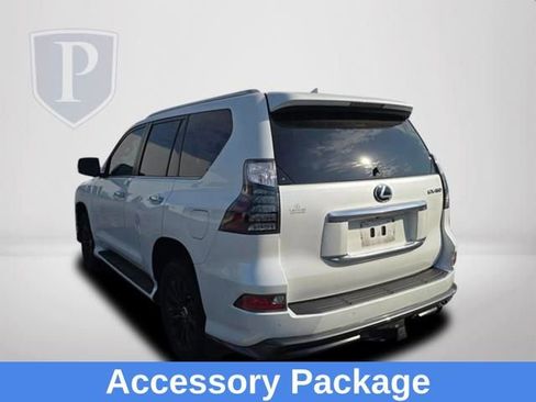 Used 2023 Lexus GX 460 Premium w/ Accessory Package AWD/4WD image 8