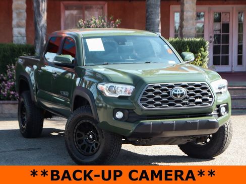 Used 2021 Toyota Tacoma TRD Off-Road w/ Technology Package AWD/4WD image 2