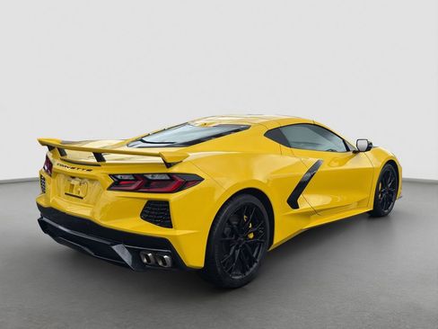 Used 2025 Chevrolet Corvette Stingray Preferred Cpe w/ Z51 Performance Package RWD image 6