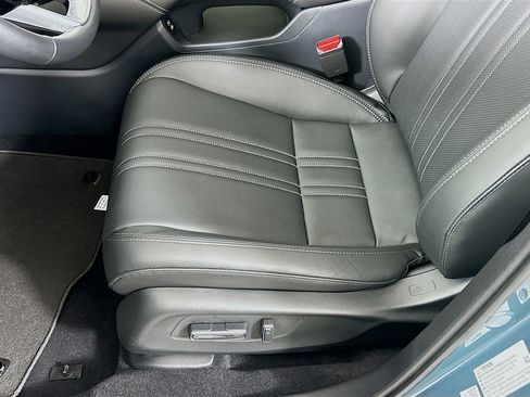 Certified 2026 Honda HR-V EX-L image 19