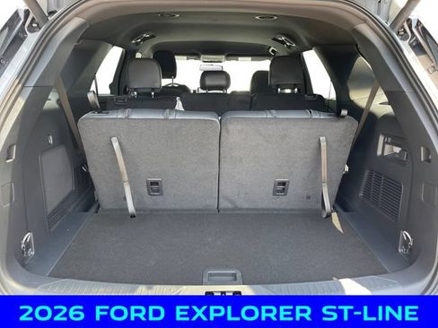 New 2026 Ford Explorer ST-Line w/ ST-Line Street Pack AWD/4WD image 5