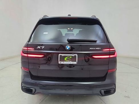 Used 2024 BMW X7 xDrive40i w/ M Sport Package image 5