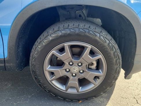 Used 2024 Honda Passport TrailSport image 2