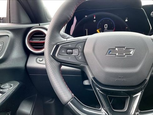 New 2026 Chevrolet Trax RS w/ Sunroof Package FWD image 17