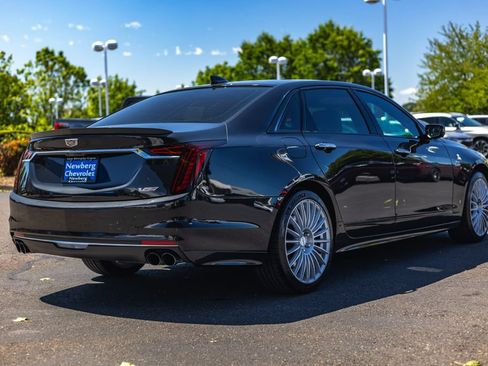 Used 2019 Cadillac CT6 V w/ Driver Assist Package AWD/4WD image 7