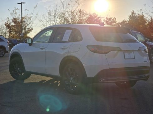 Certified 2025 Honda HR-V Sport image 16