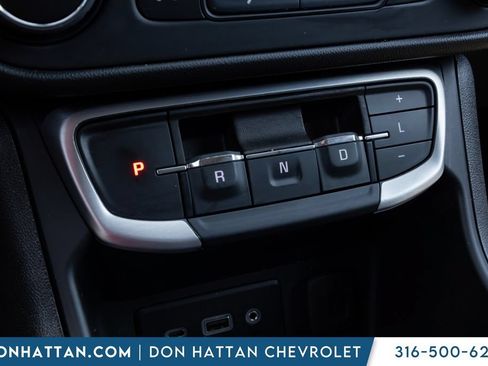 Used 2024 GMC Terrain SLE FWD image 13