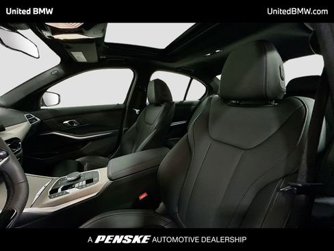 Certified 2025 BMW 330i Sedan image 5