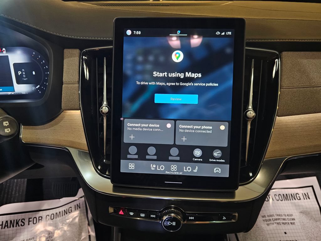 Certified 2025 Volvo XC90 B5 Plus AWD/4WD image 25