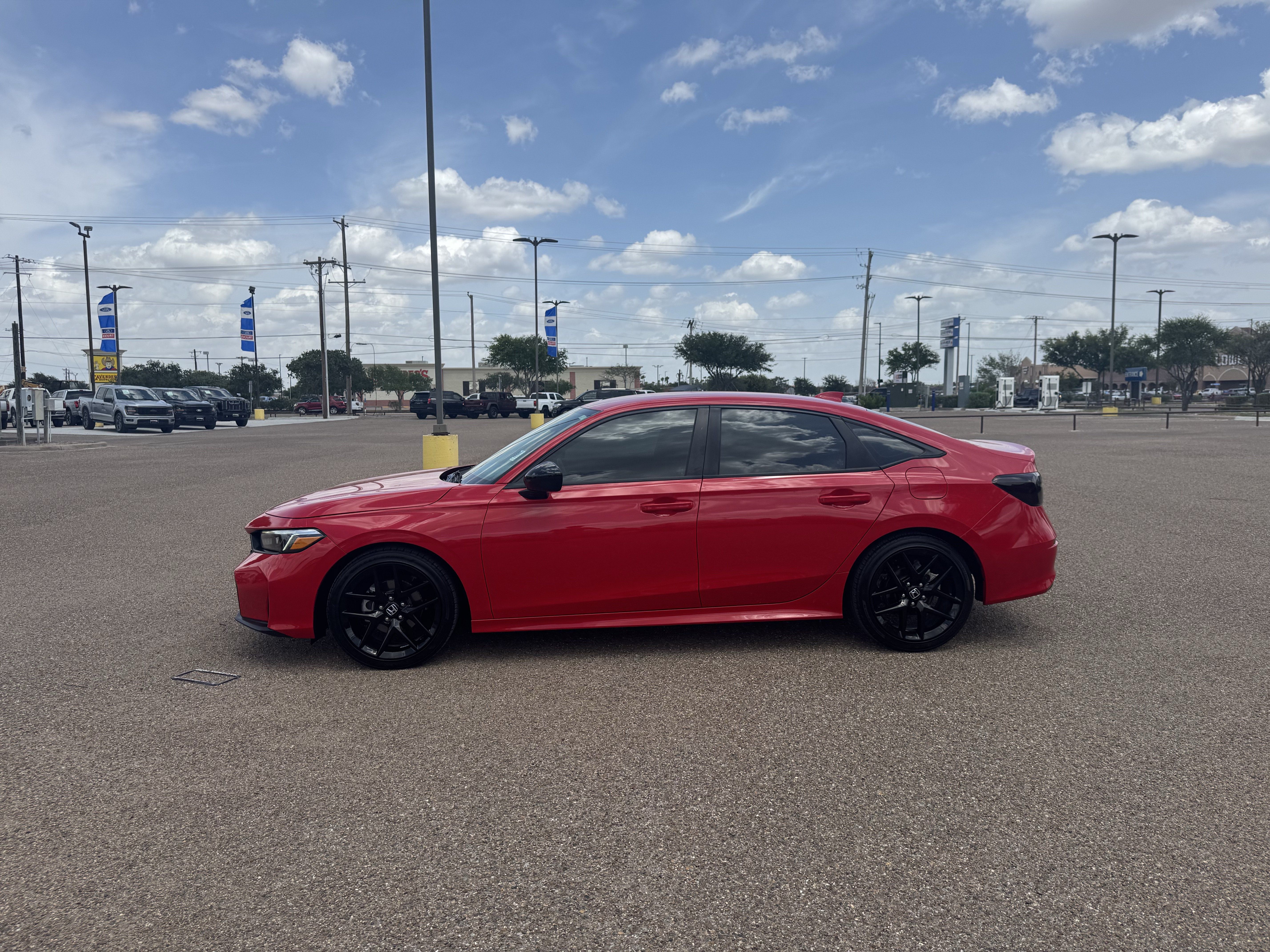Used 2025 Honda Civic Sport image 2
