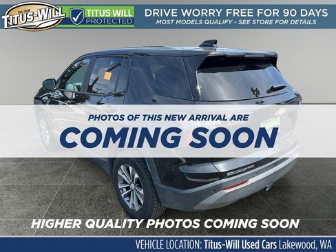 Used 2026 Chevrolet Equinox LT AWD/4WD image 3