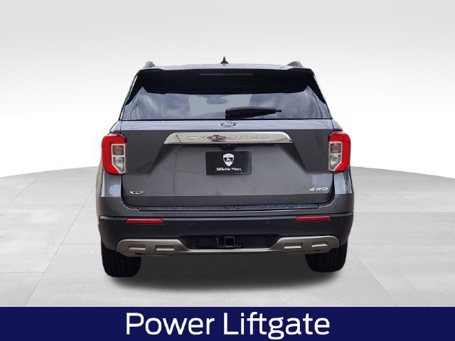 Certified 2023 Ford Explorer XLT w/ Equipment Group 202A AWD/4WD image 8