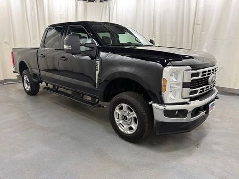 Used 2025 Ford F250 XLT w/ Snow Plow Prep Package AWD/4WD image 1