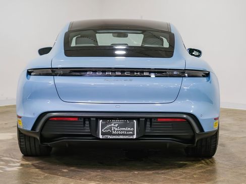 Used 2022 Porsche Taycan 4S image 9