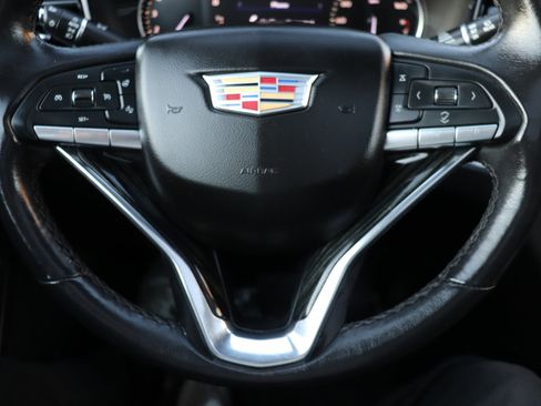 Used 2023 Cadillac XT6 Premium Luxury image 31