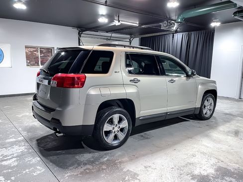 Used 2015 GMC Terrain SLT w/ Chrome Edition image 8