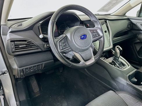 Used 2022 Subaru Outback Premium image 9