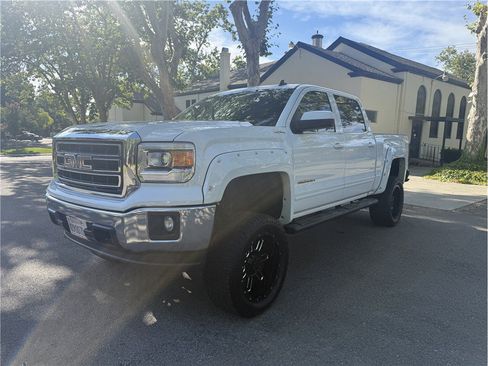 Used 2014 GMC Sierra 1500 SLE w/ SLE Value Package AWD/4WD image 3