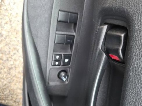 Used 2022 Toyota Corolla LE image 14