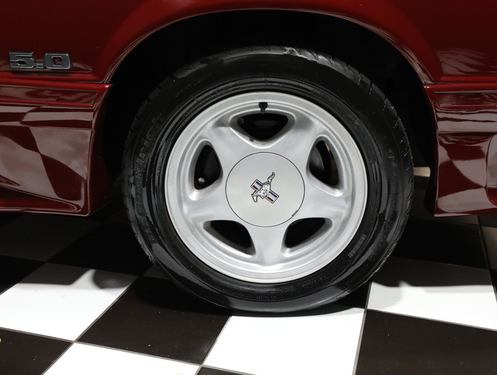 Used 1990 Ford Mustang GT RWD image 34
