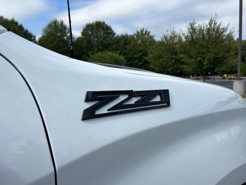 New 2026 Chevrolet Silverado 1500 LT Trail Boss w/ LPO, Dark Essentials Package image 25