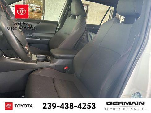 Used 2021 Toyota RAV4 SE w/ Weather & Moonroof Package image 10