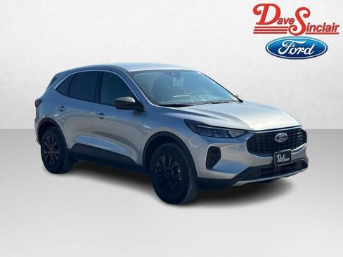 Used 2024 Ford Escape Active w/ Tech Pack #1 AWD/4WD image 4