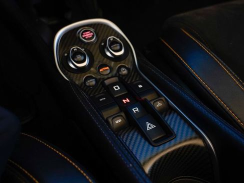 Used 2018 McLaren 570S Spider image 71