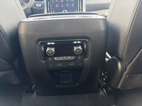 New 2026 GMC Yukon Elevation w/ Elevation Premium Package AWD/4WD image 40
