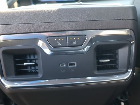 New 2026 GMC Sierra 1500 Denali AWD/4WD image 17
