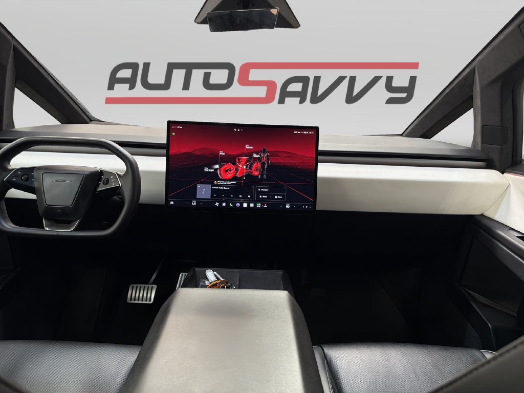 Used 2024 Tesla Cybertruck AWD Crew Cab image 17